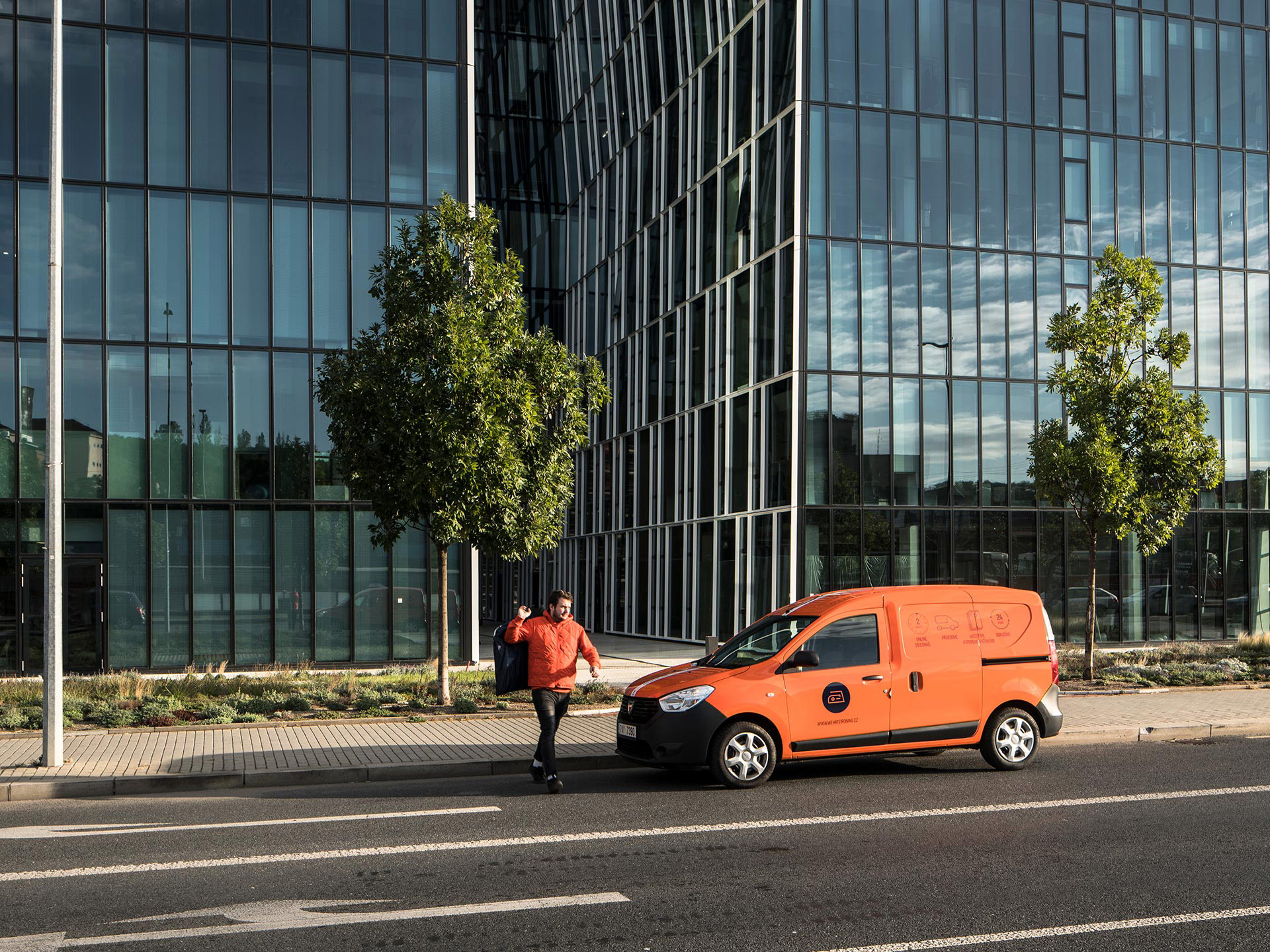Online Dry Cleaners in Prague 17